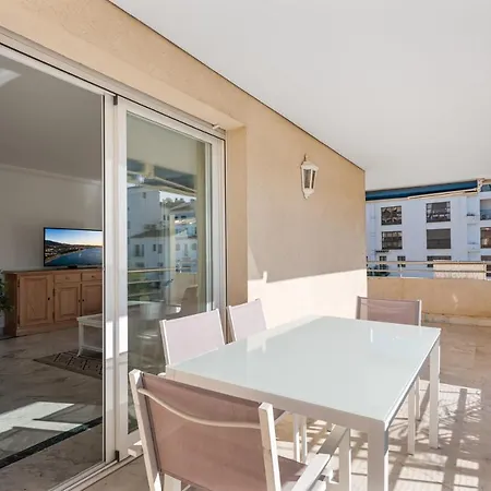 Marina Banus, Centrico Apartamento