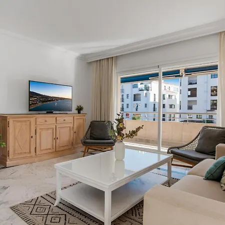 Marina Banus, Centrico Apartamento Apartment